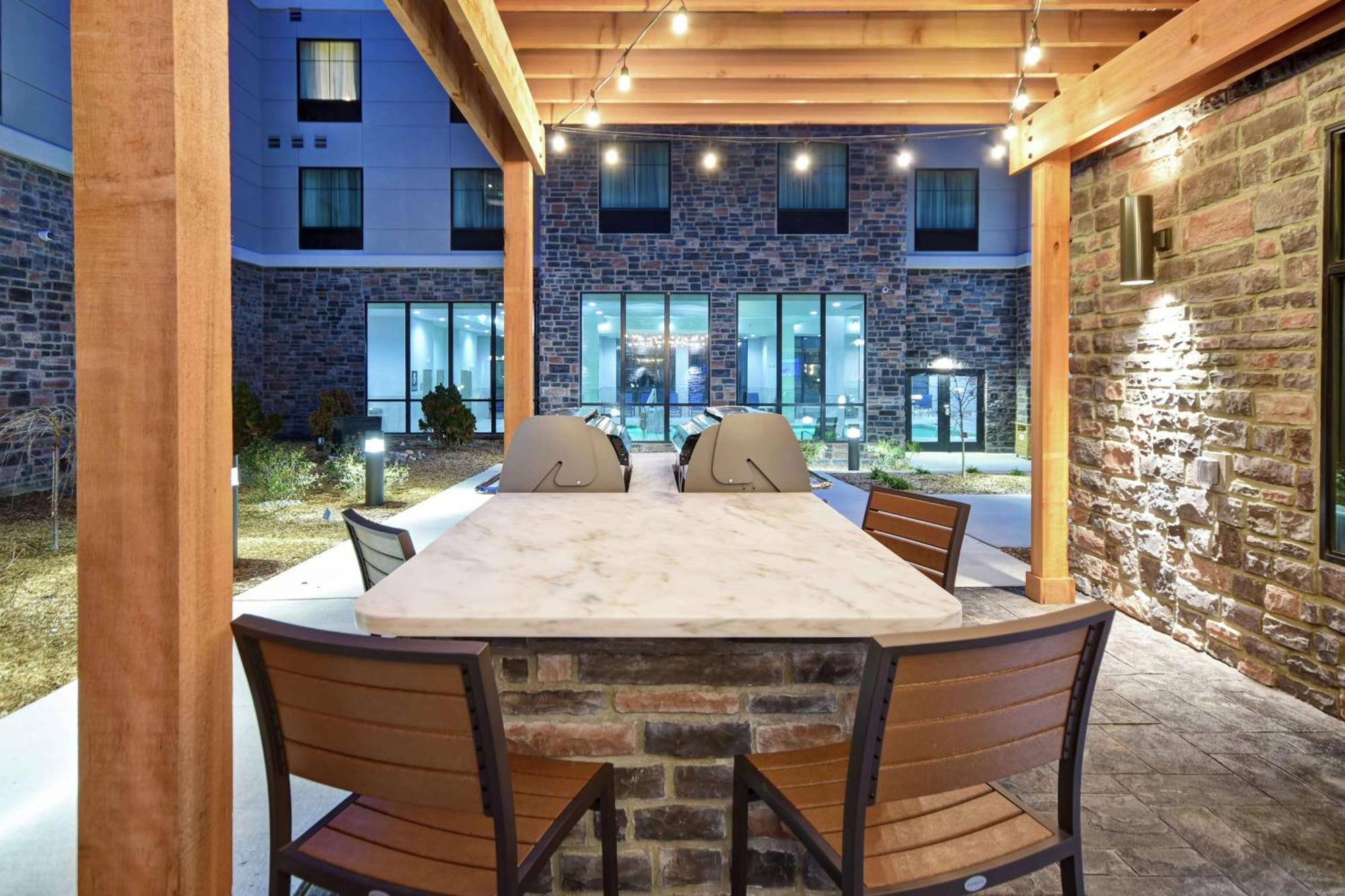 Homewood Suites By Hilton Orange New Haven Bagian luar foto