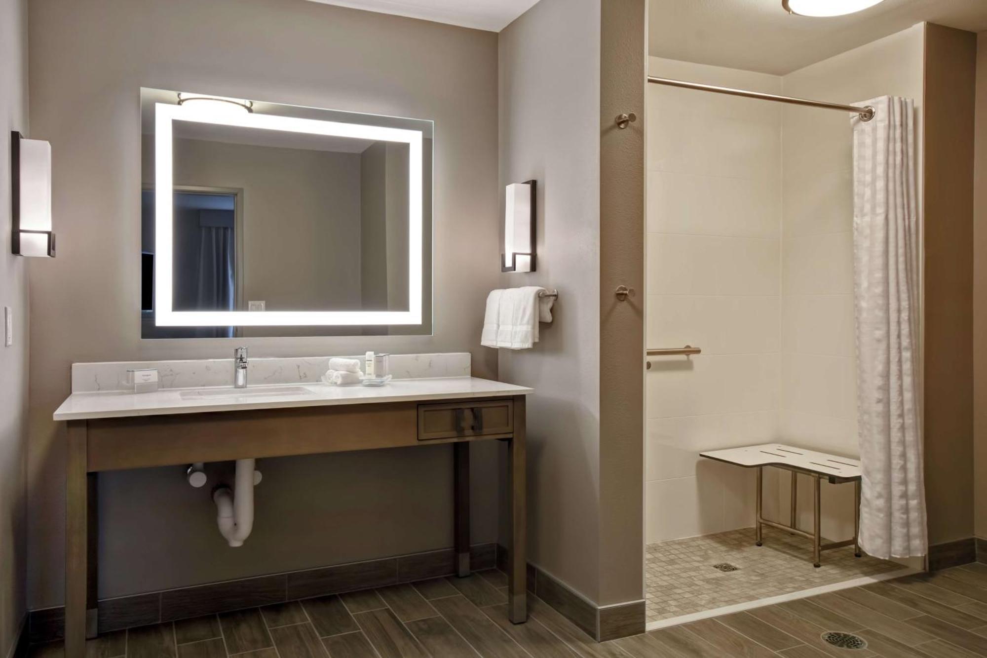 Homewood Suites By Hilton Orange New Haven Bagian luar foto